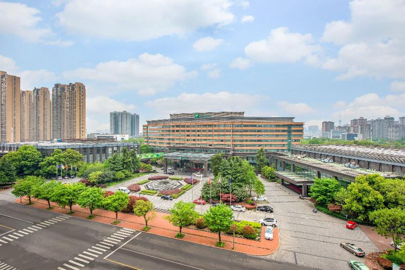 Holiday Inn Changzhou Wujin image