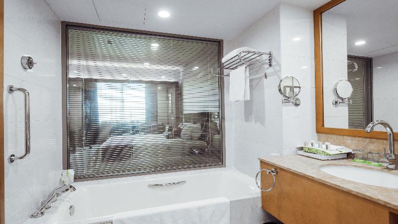 Holiday Inn Changzhou Wujin image