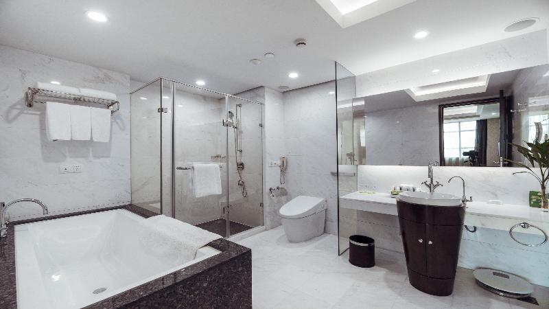 Holiday Inn Changzhou Wujin image