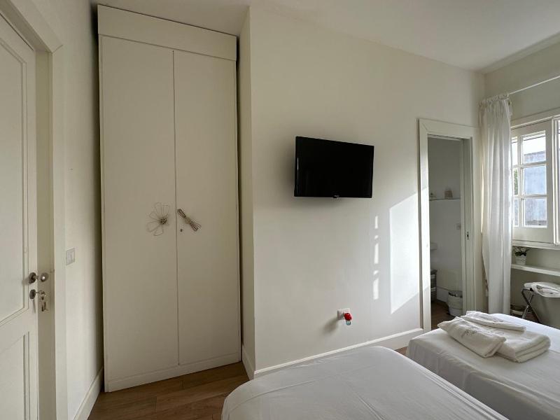 Villa Teresa Maria image