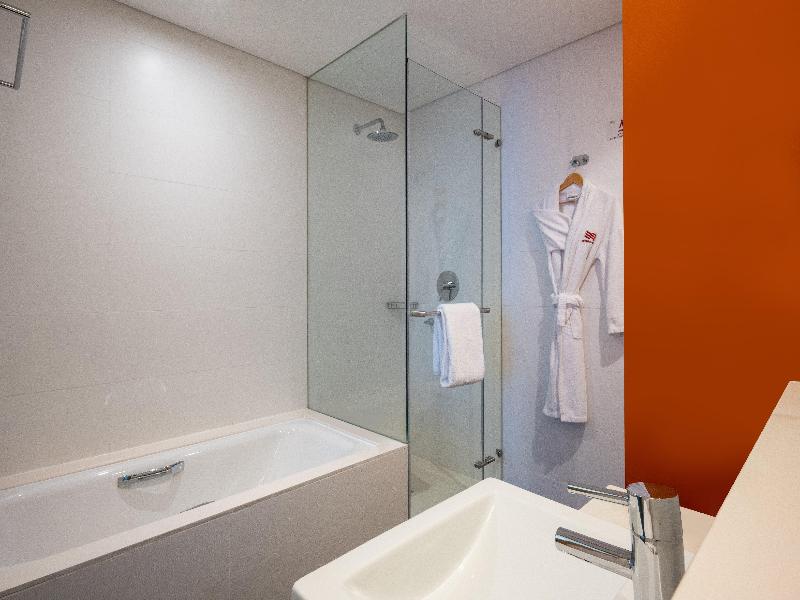Crowne Plaza City Center Tel Aviv image