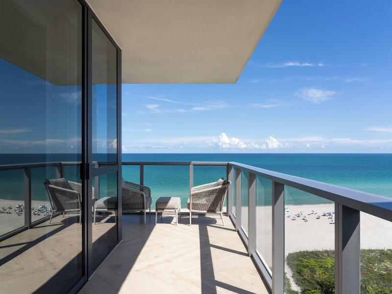 W South Beach image