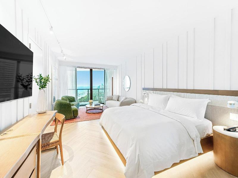 W South Beach image