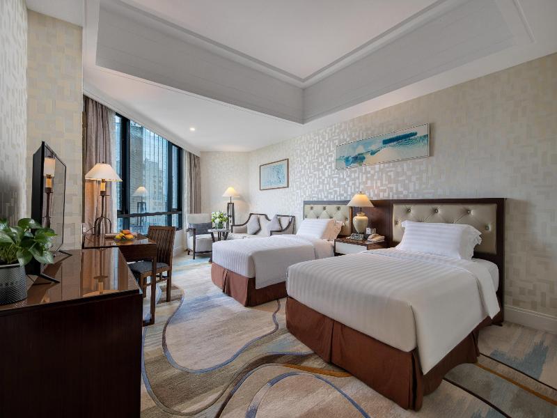 Junhua Haiyi Hotel(Formerly Meritus Mandarin) image