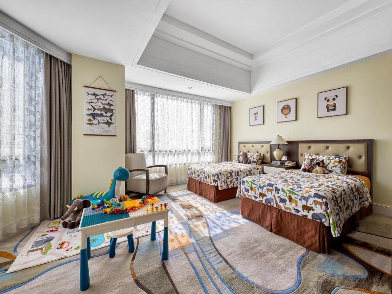 Junhua Haiyi Hotel(Formerly Meritus Mandarin) image