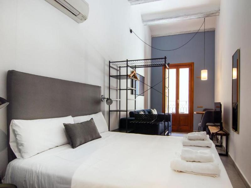 Welcomer Apartments Valencia image