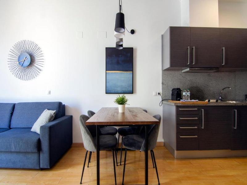 Welcomer Apartments Valencia image