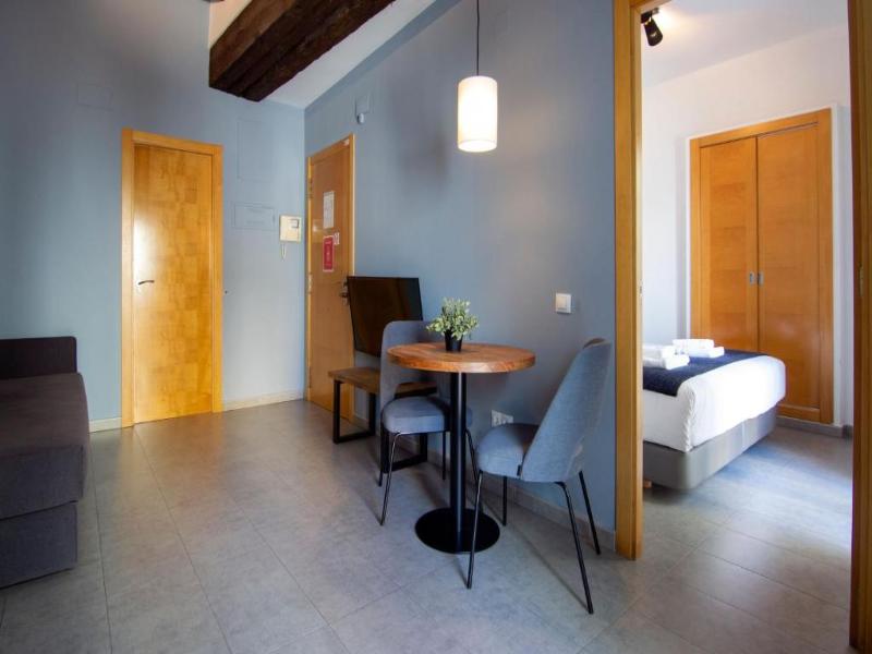 Welcomer Apartments Valencia image