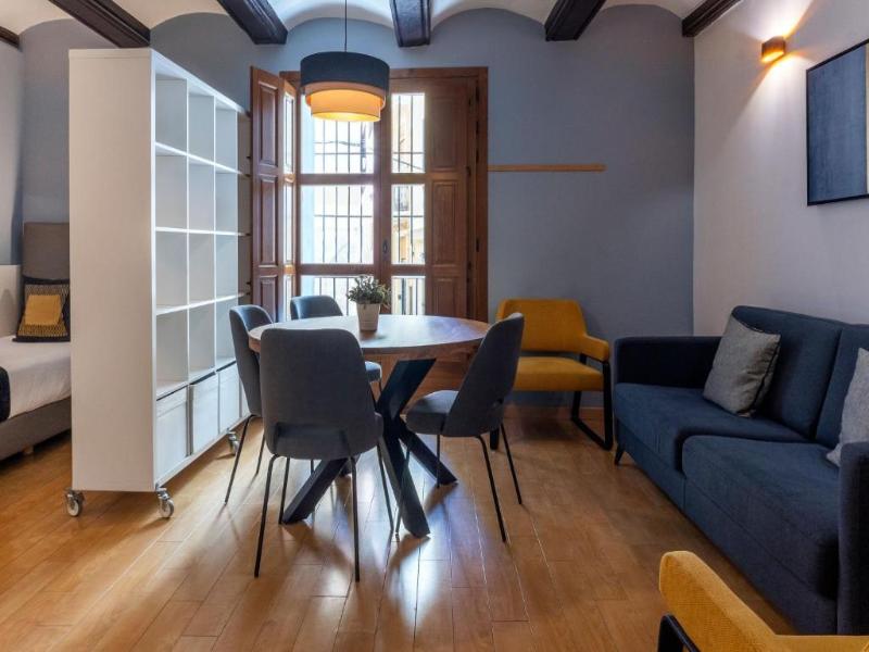 Welcomer Apartments Valencia image
