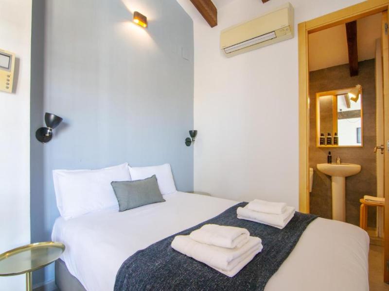 Welcomer Apartments Valencia image