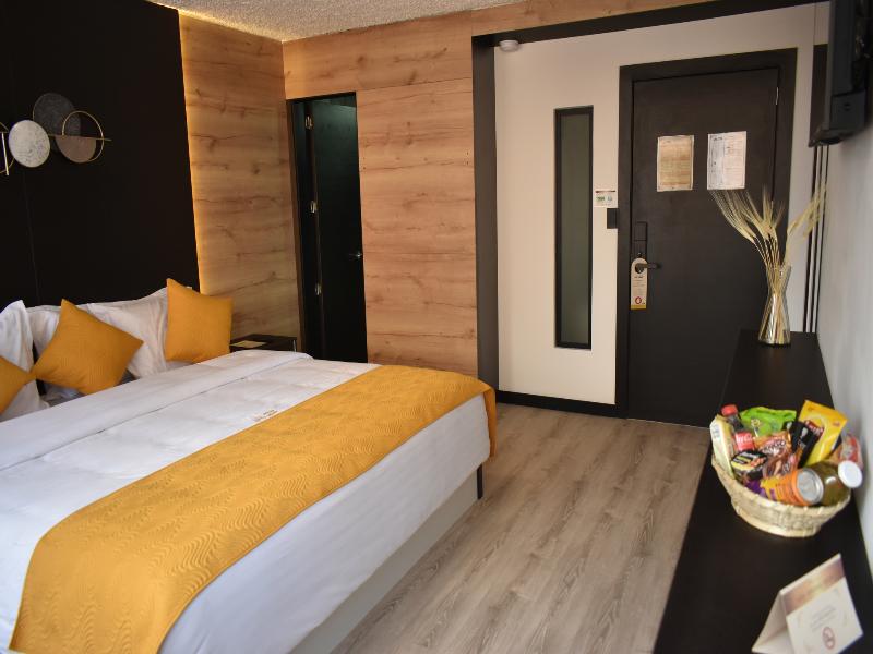 Hotel Vaway image