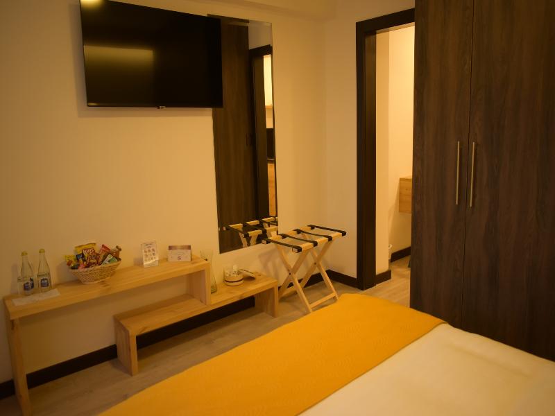 Hotel Vaway image