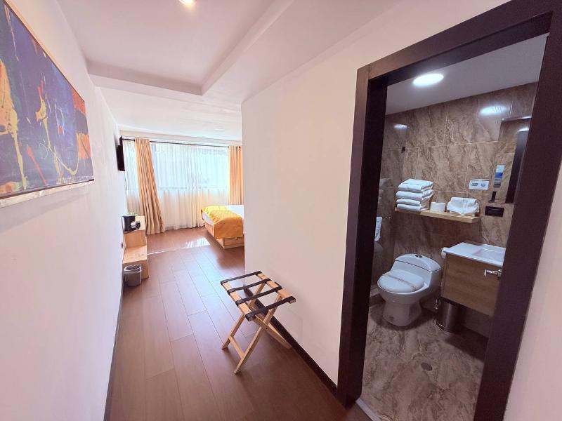 Hotel Vaway image