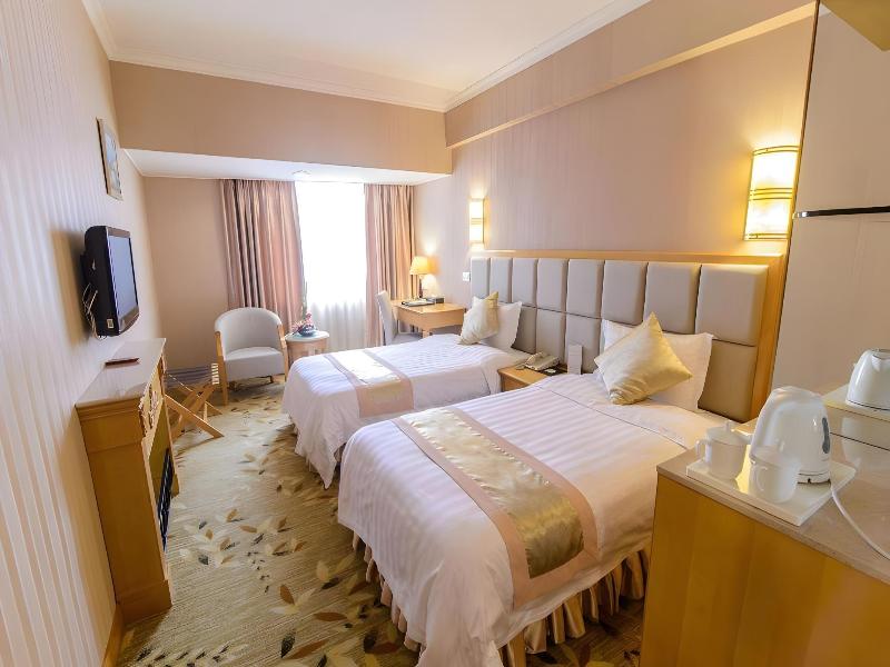 Fu Hua Guang Dong Hotel Macau image