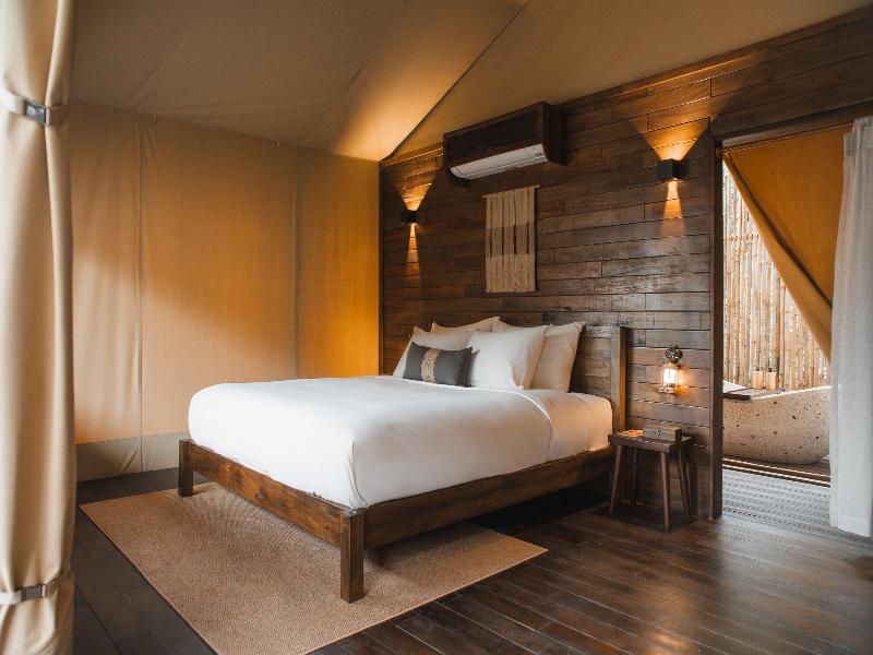 Canopy Lodge