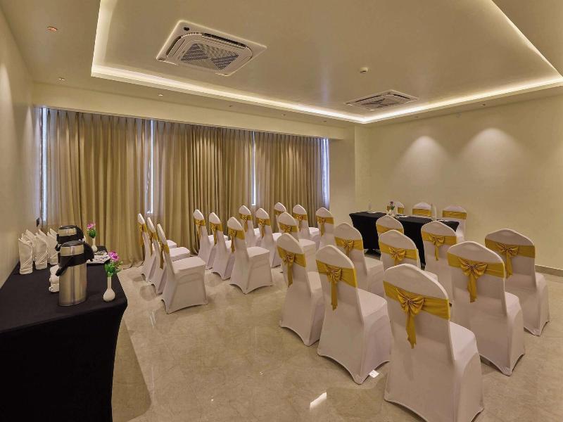Grand Continent Mysore Sarovar Portico Affiliate image