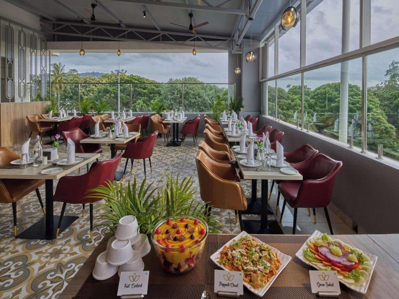 Grand Continent Mysore Sarovar Portico Affiliate image