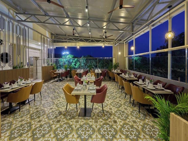 Grand Continent Mysore Sarovar Portico Affiliate image