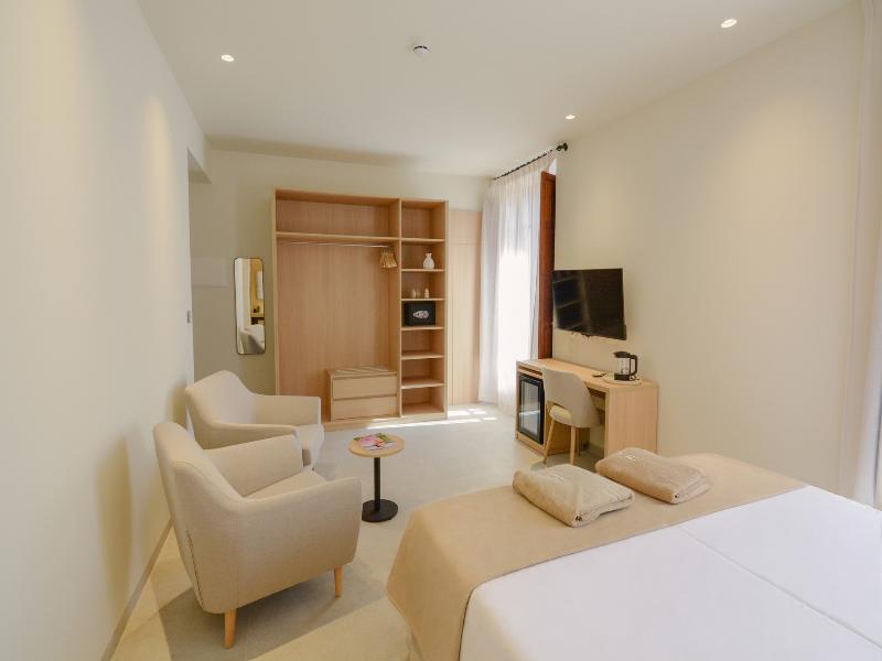 Bytra Boutique Hotel image