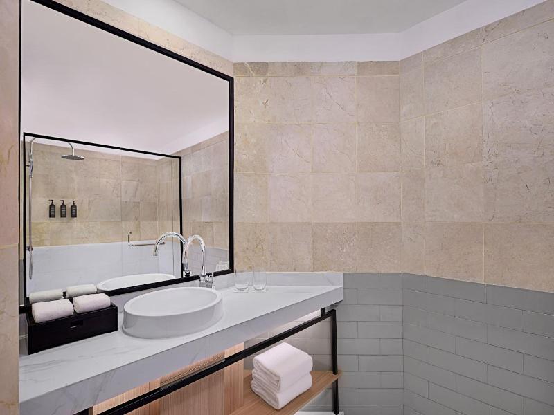 Sheraton Jakarta Soekarno Hatta Airport image