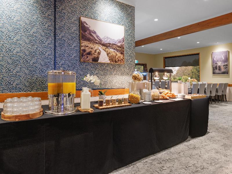 Kingsgate Hotel Te Anau image