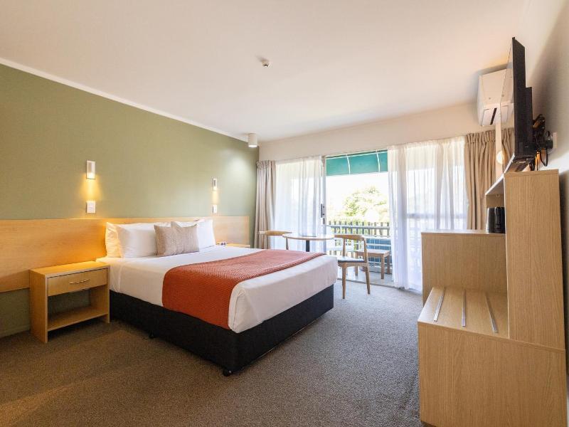 Auckland Rose Park Hotel image
