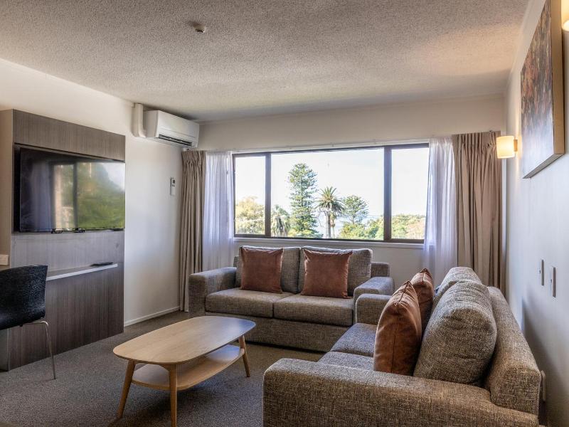 Auckland Rose Park Hotel image
