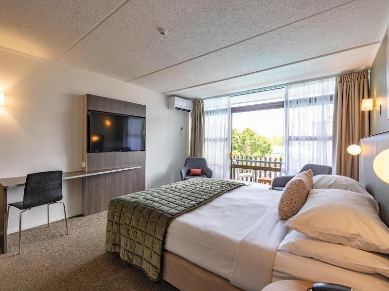 Auckland Rose Park Hotel image