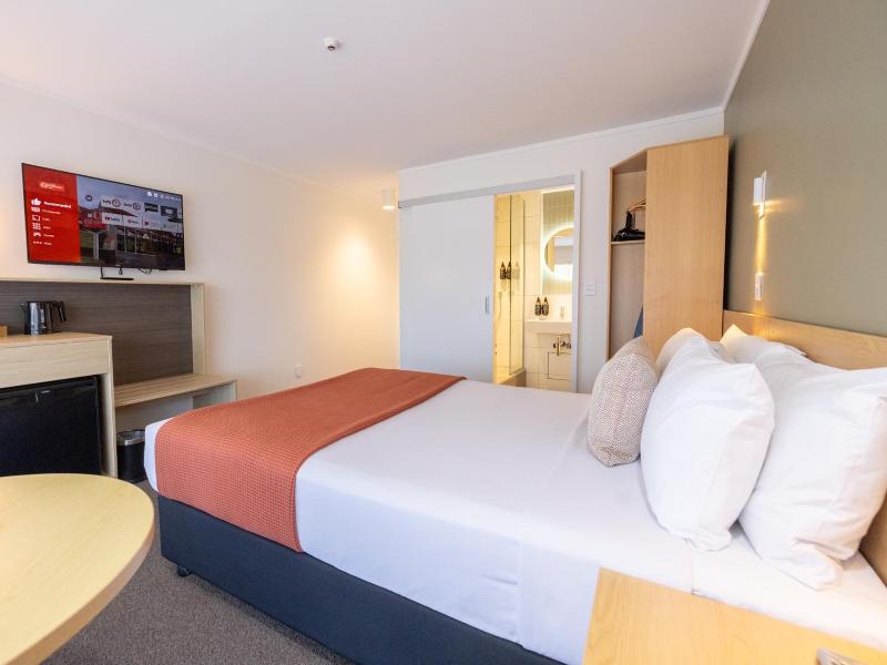Auckland Rose Park Hotel image