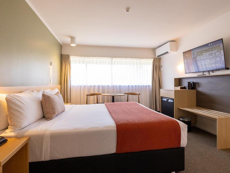 Auckland Rose Park Hotel image