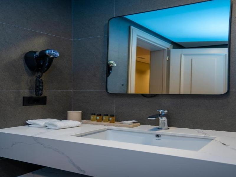 Hotel Mozart image