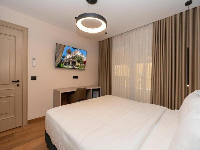 Hotel Mozart image