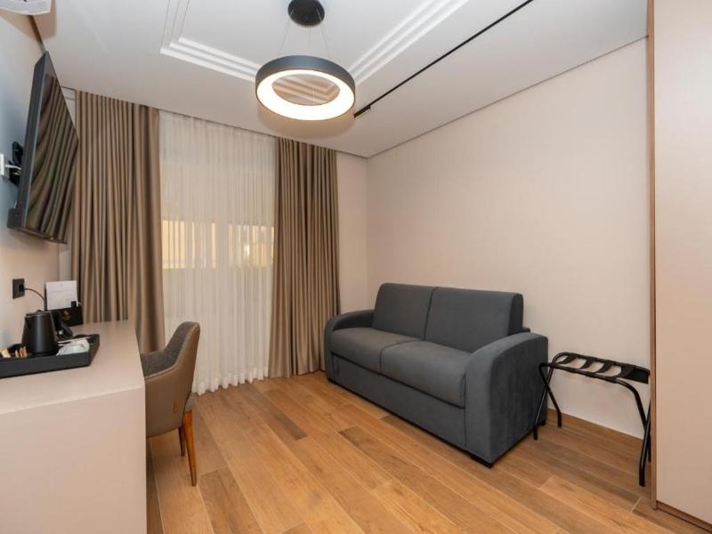 Hotel Mozart image