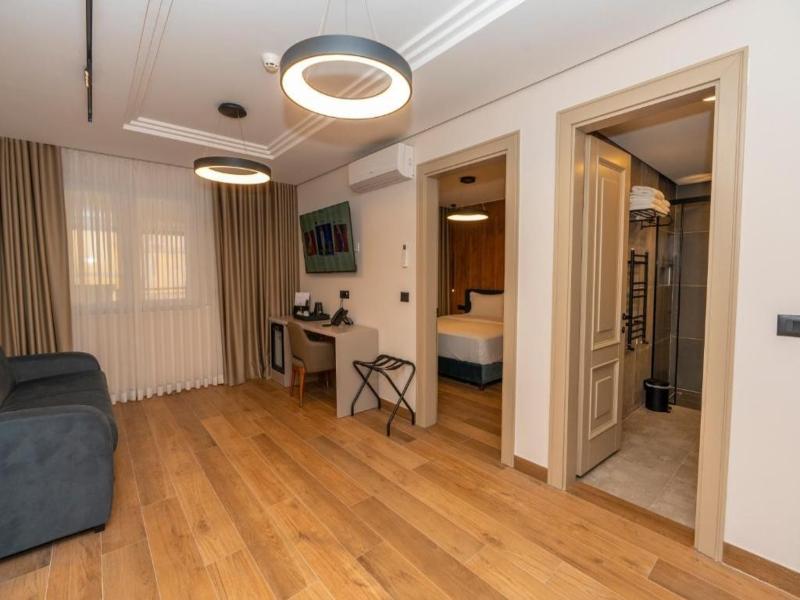 Hotel Mozart image