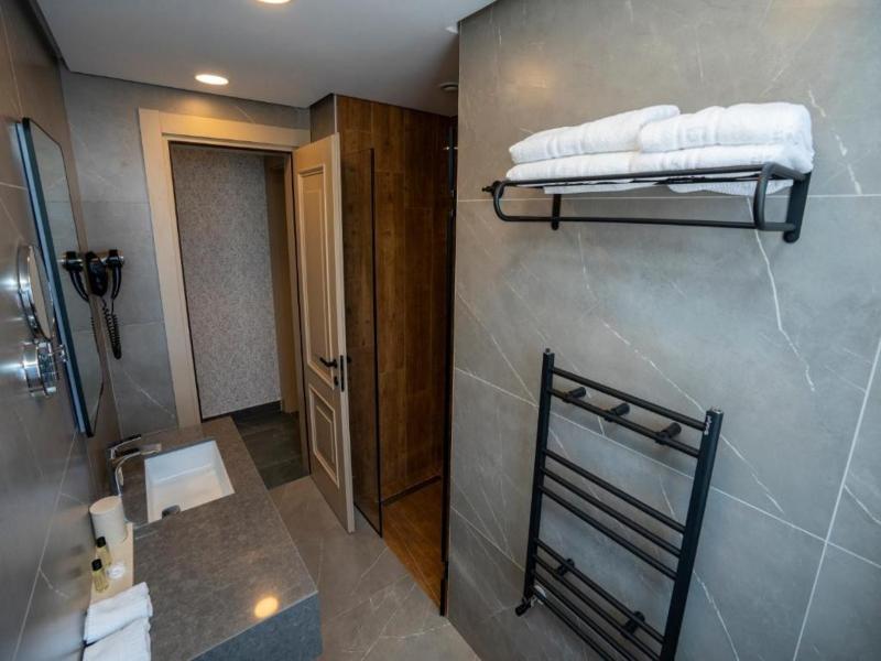 Hotel Mozart image