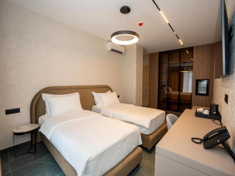 Hotel Mozart image
