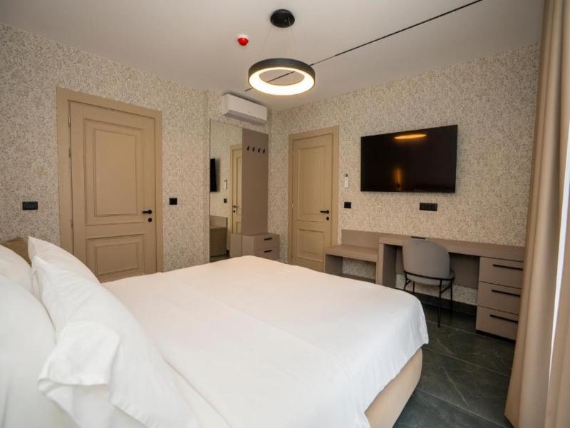 Hotel Mozart image