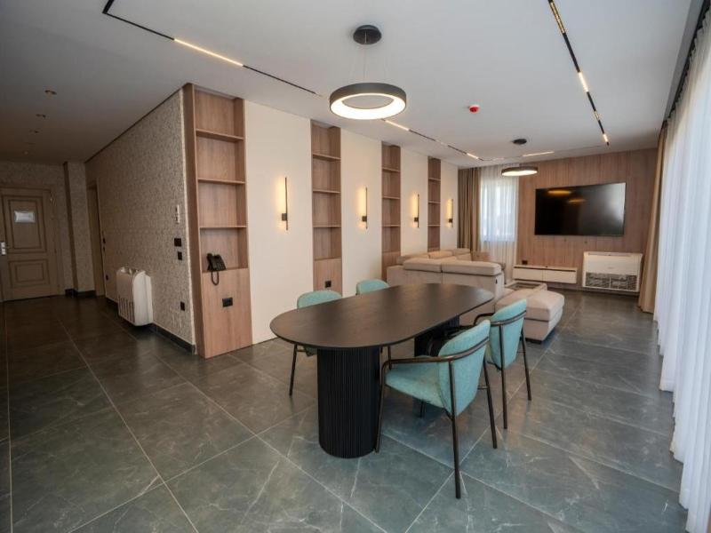 Hotel Mozart image