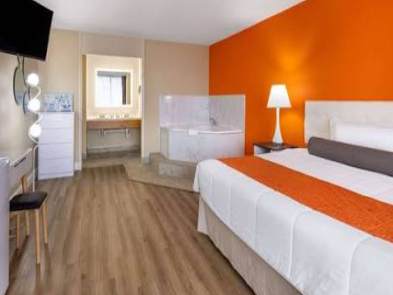 Howard Johnson By Wyndham Montpelier