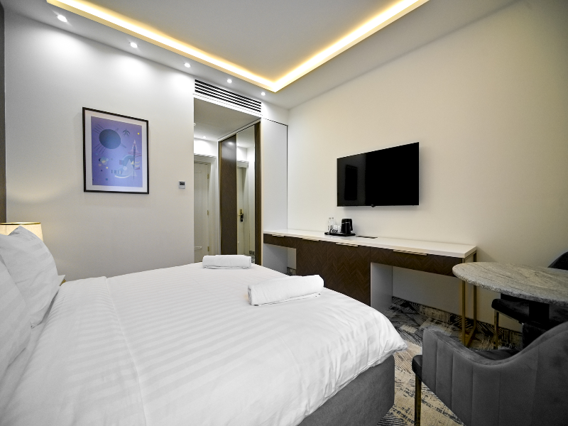 Venice Hotel Complex image