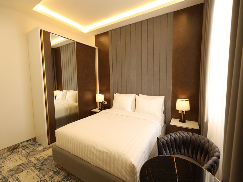 Venice Hotel Complex image