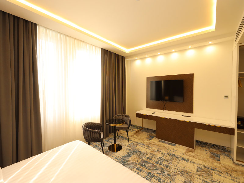 Venice Hotel Complex image