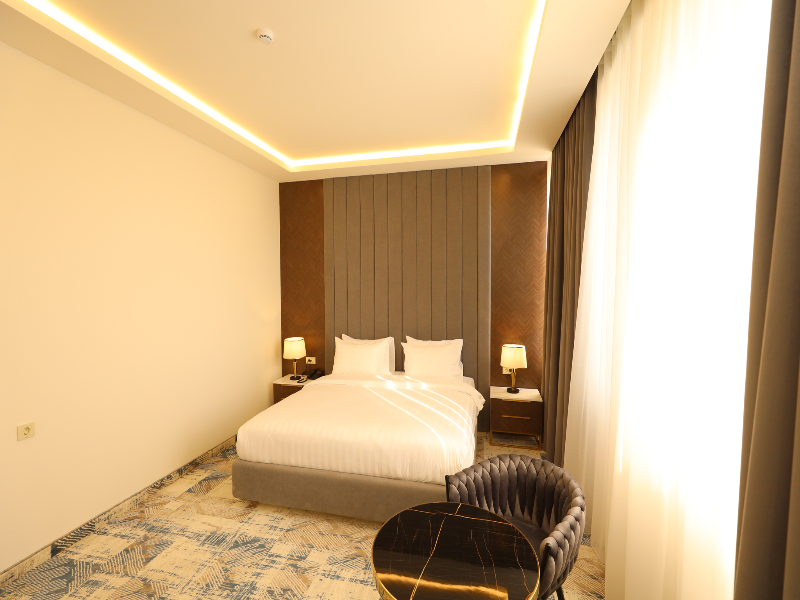 Venice Hotel Complex image