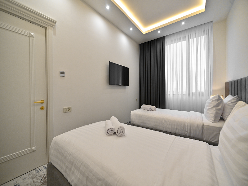 Venice Hotel Complex image