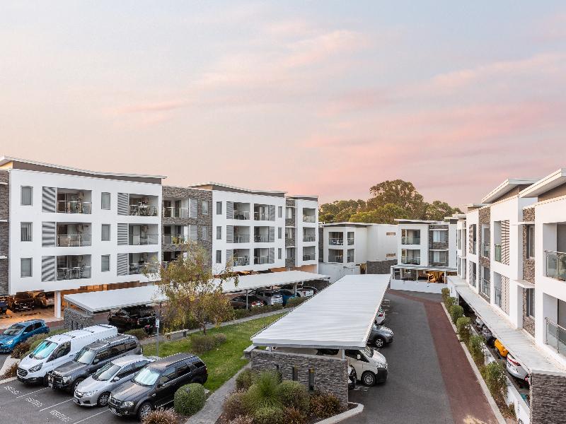 Yaran Suites — exterior view