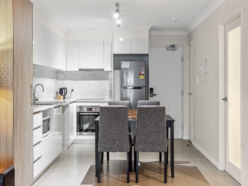 Yaran Suites image