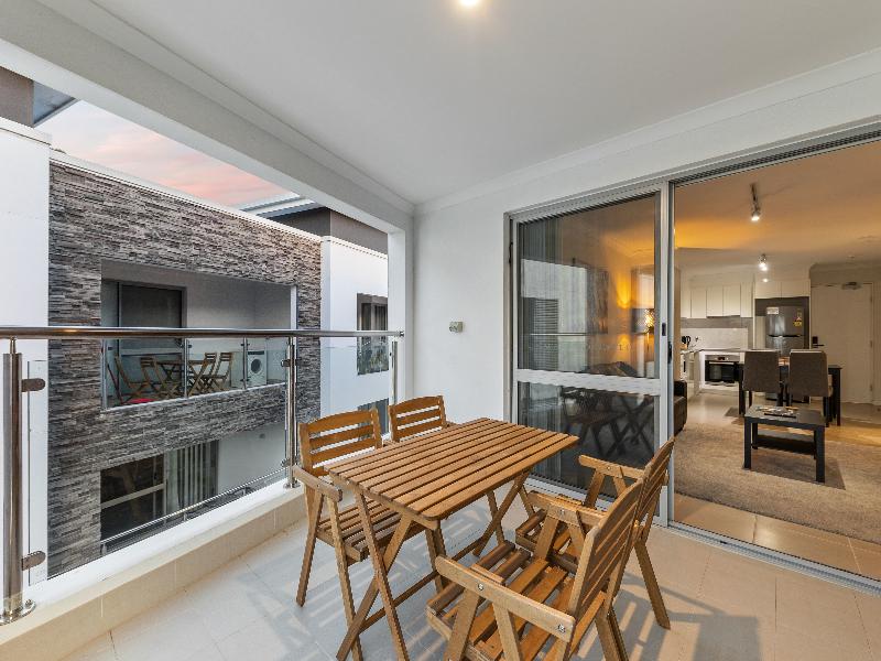 Yaran Suites image