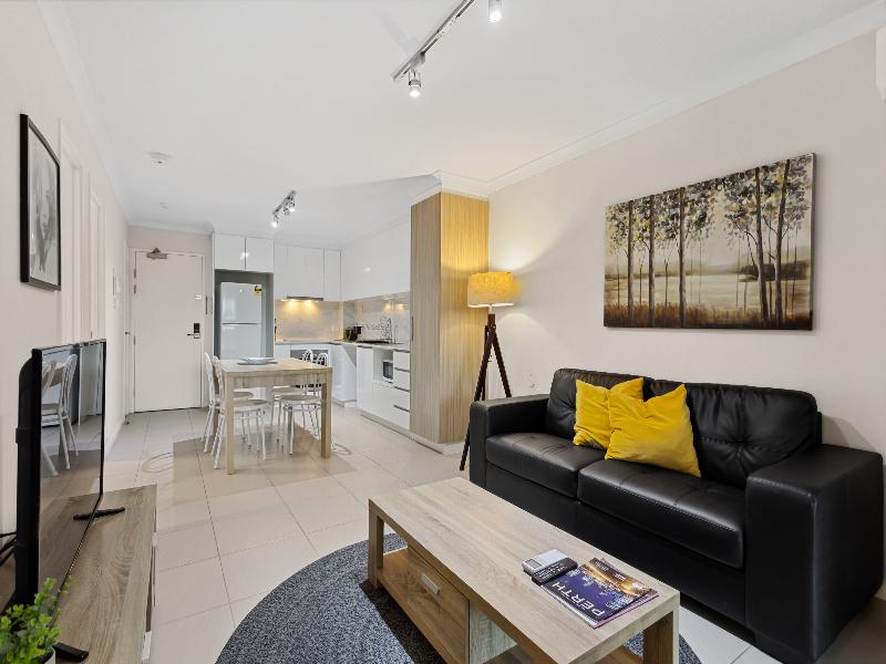 Yaran Suites image