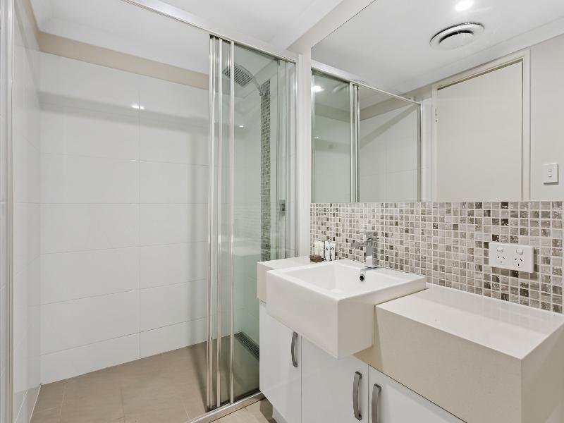Yaran Suites image