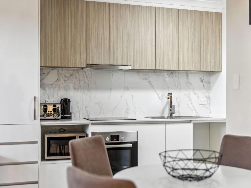 Yaran Suites image